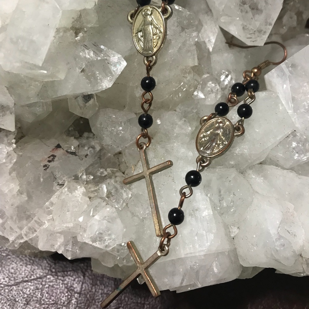 TOPSHOP Rosary Cross Earings